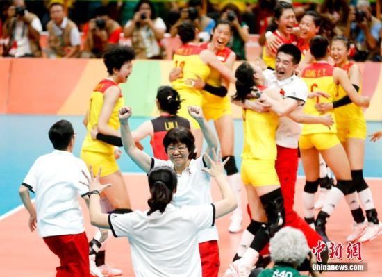 39年前的今天，中国女排首次夺得世界冠军，成为