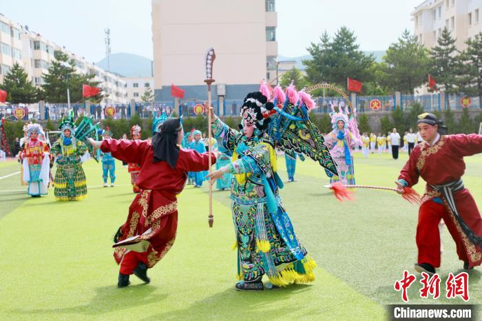 宁夏第八届村级篮球争霸赛决赛正式开幕，花样