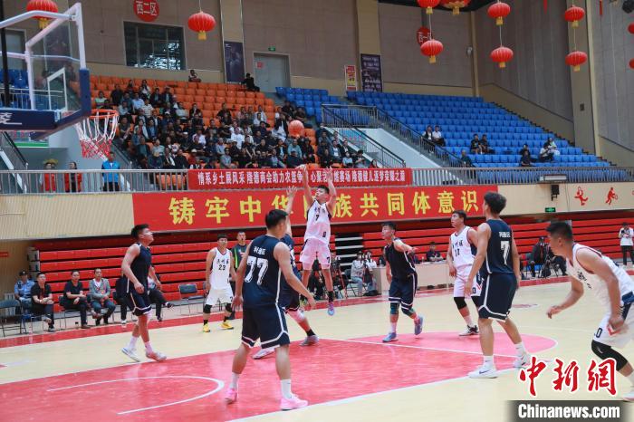 宁夏第八届村级篮球争霸赛决赛正式开幕，花样