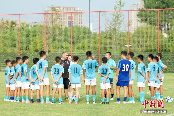 探访浙江足球青训体系：新生力量为何在体教融