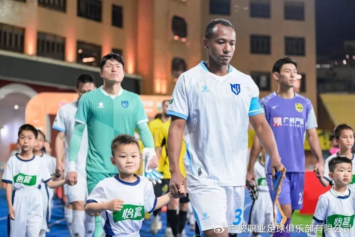 宁波队首战失利 搬迁后多重挑战接踵而至