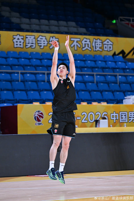 浙江男篮迎战江苏男篮 圣杭体决战一触即发