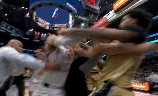 雷霆球员冲突升级 米切尔介入引发肢体冲突